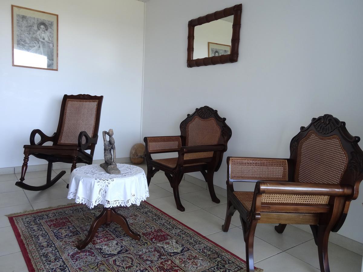 לה ווקלה Bed & Breakfast 6 Suites Piscine Et Plage Pointe Faula מראה חיצוני תמונה