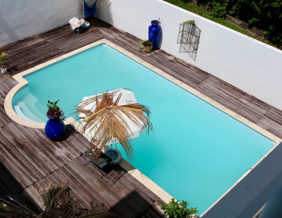 לה ווקלה Bed & Breakfast 6 Suites Piscine Et Plage Pointe Faula מראה חיצוני תמונה