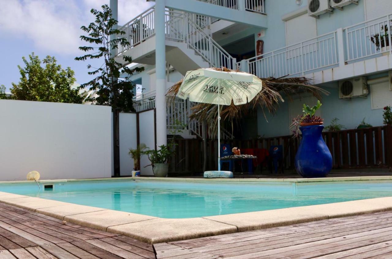 לה ווקלה Bed & Breakfast 6 Suites Piscine Et Plage Pointe Faula מראה חיצוני תמונה